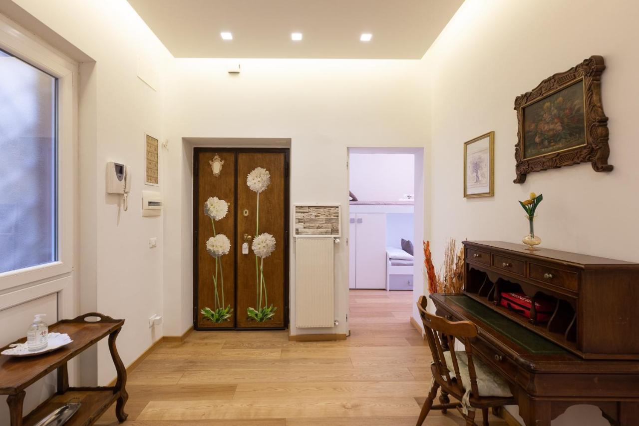 Trevi Rome Central House エクステリア 写真